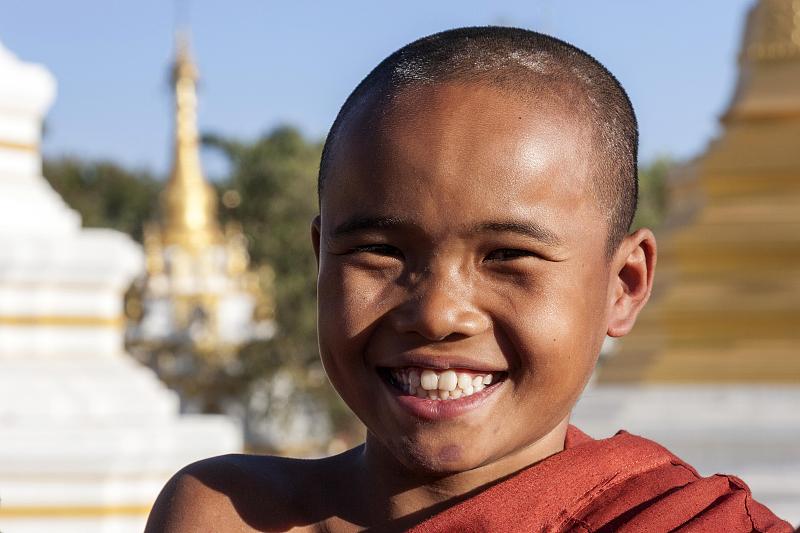 在一個修道院學校的新手，肖像，卡勞，撣邦，緬甸，亞洲圖片素材