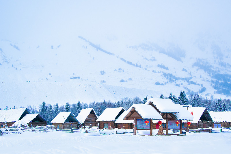 新疆禾木冬季雪景圖片素材