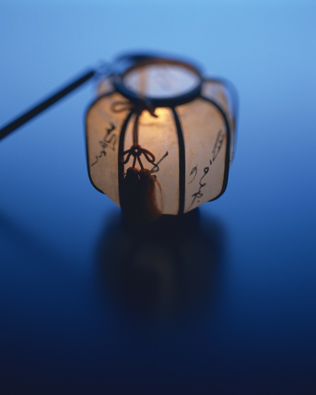 一個日本燈籠，近距離，高角度視圖圖片下載