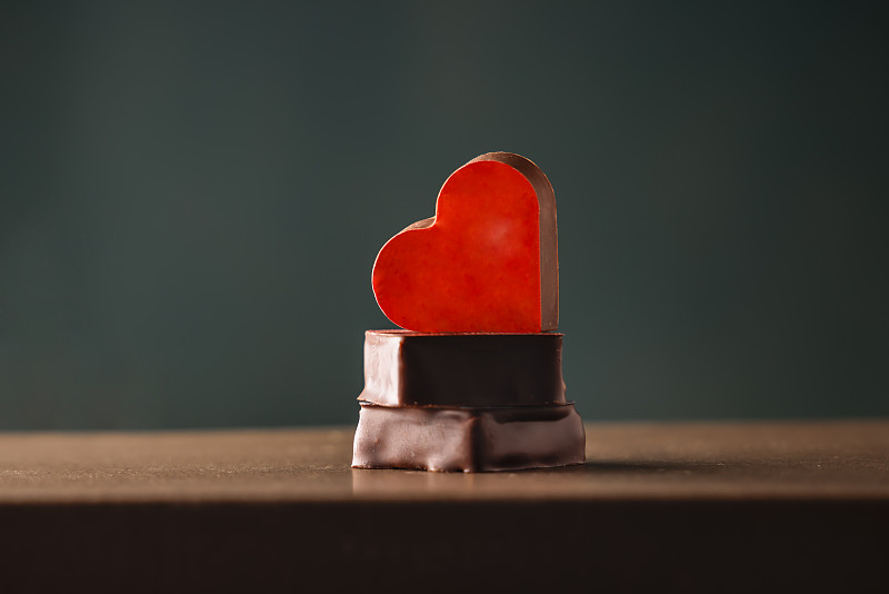 甜蜜美味的巧克力是情人節的最佳選擇圖片下載