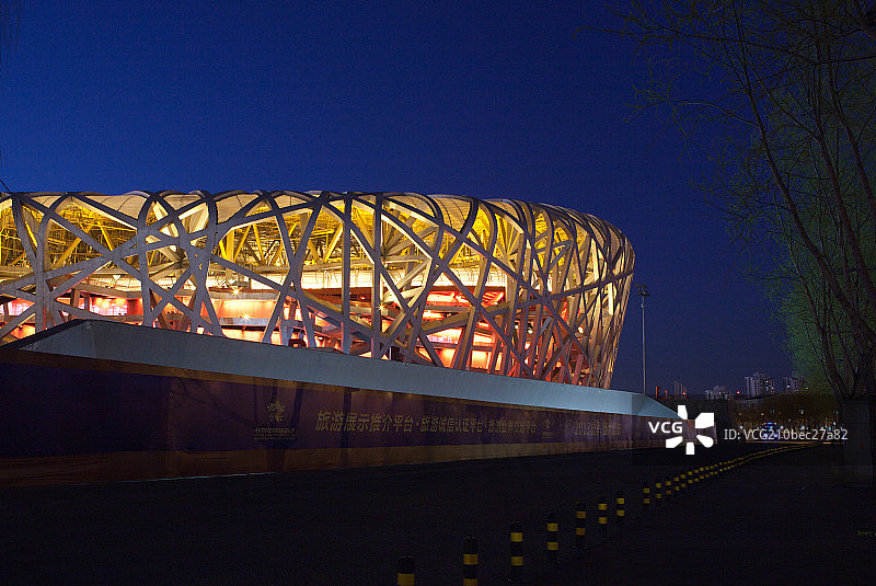 北京奥林匹克公园鸟巢夜景图片素材