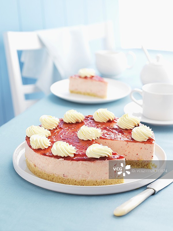 草莓芝士蛋糕图片素材