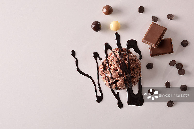 冰淇淋口味的巧克力背景俯视图孤立图片素材