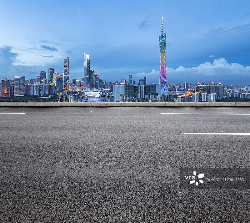 广州塔与CBD夜景路面图片素材
