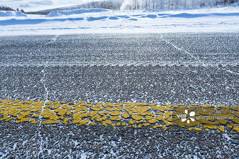 内蒙古呼伦贝尔牙克石公路雪景图片素材