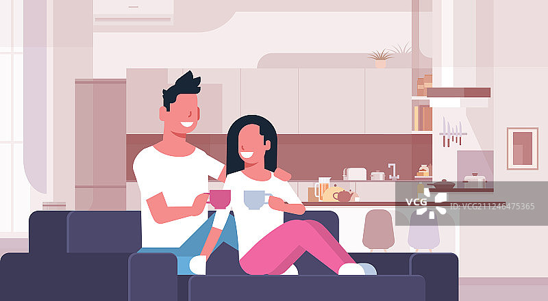 一对夫妇喝着茶，喝着咖啡，坐着一个女人图片素材