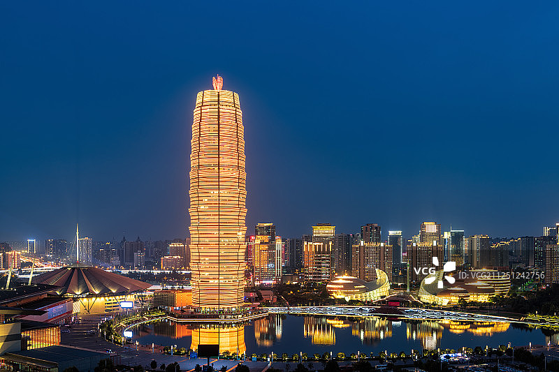 河南郑州城市风光夜景天际线高视角户外风光图片素材