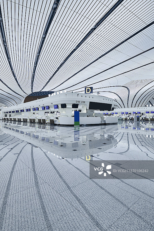 北京大兴机场航站楼大厅图片素材