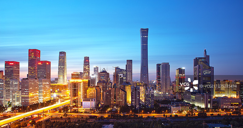 落日下的北京城市风光图片素材