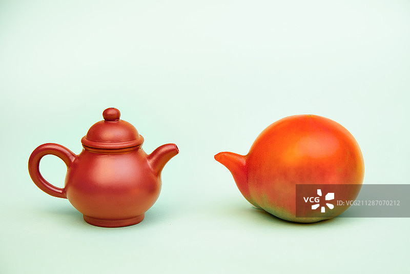茶具与西红柿图片素材