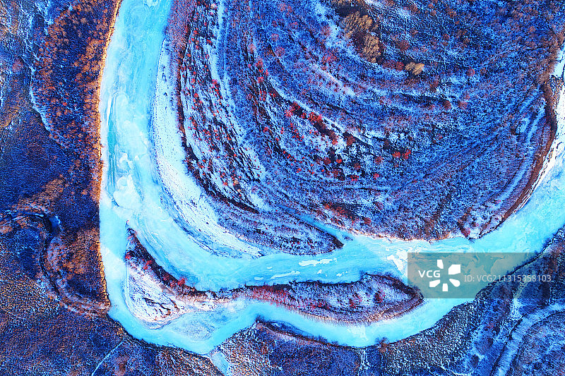 航拍呼伦贝尔冬季扎敦河鲤鱼造型河心岛图片素材