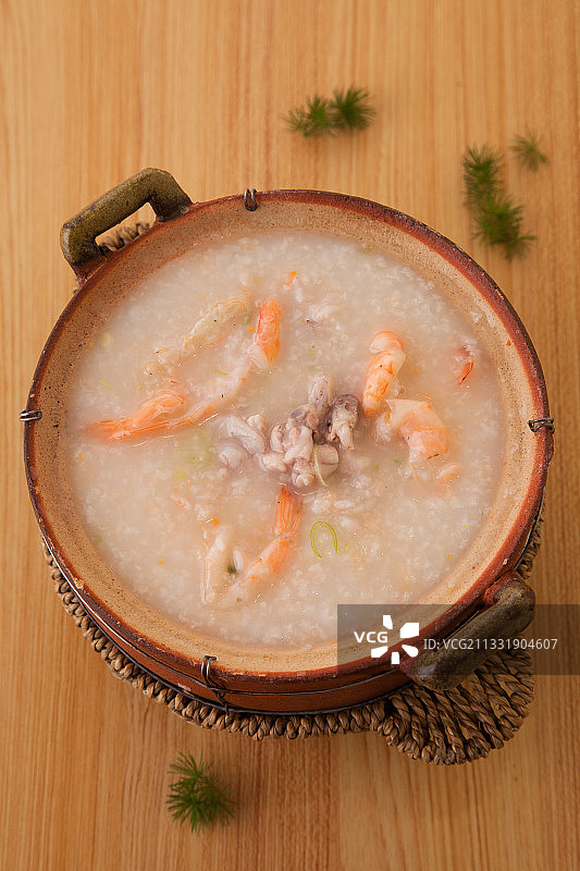 螃蟹虾海鲜砂锅粥图片素材