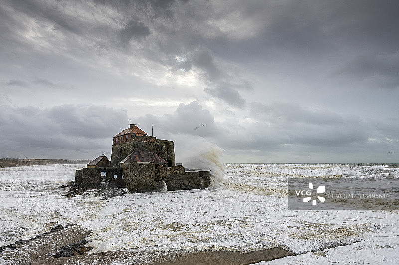 2020年2月，法国上法国，Ciara风暴期间的安布尔特兹堡图片素材