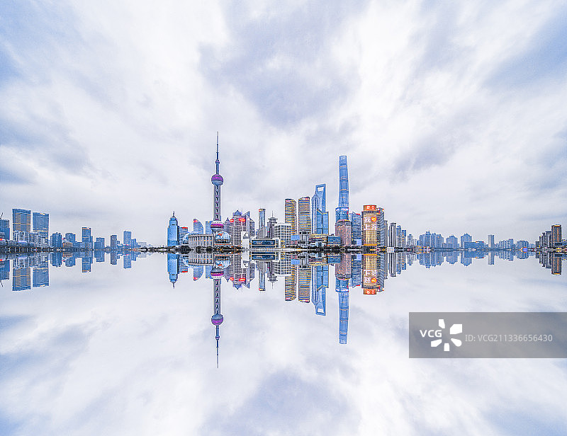上海浦东陆家嘴东方明珠环球金融中心城市地标风光图片素材