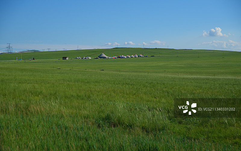 夏日里的内蒙古锡林郭勒盟锡林浩特锡林湖和草原美景图片素材