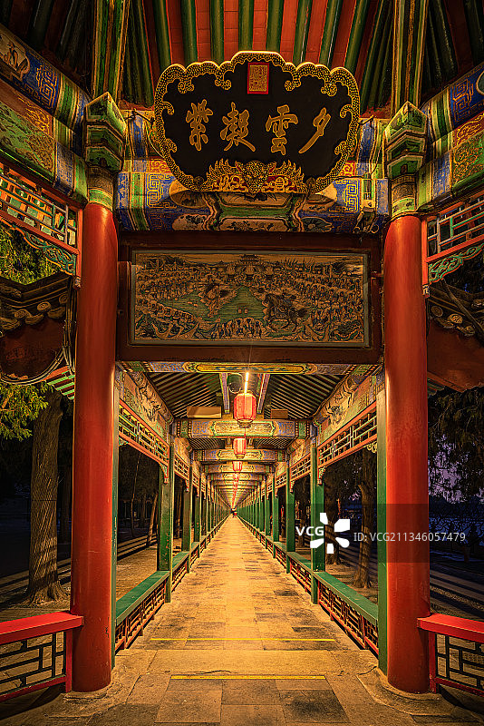 冬夜的颐和园长廊图片素材