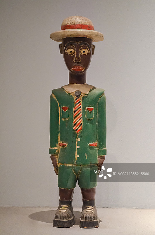 中国北京国家博物馆里的非洲馆里的木质艺术雕像图片素材