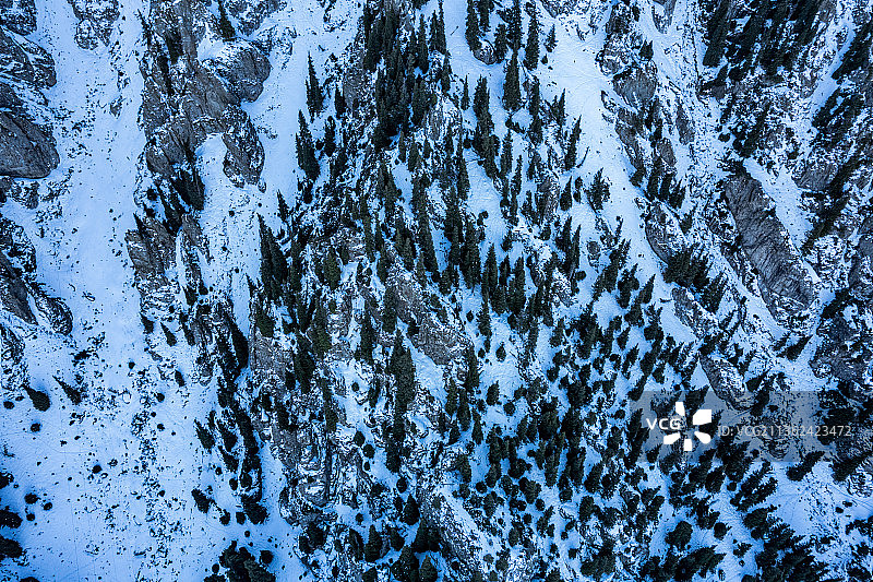 新疆天山天池冬季风光图片素材