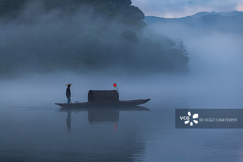 雾漫小东江，湖南省郴州市资兴县，著名旅游景点图片素材