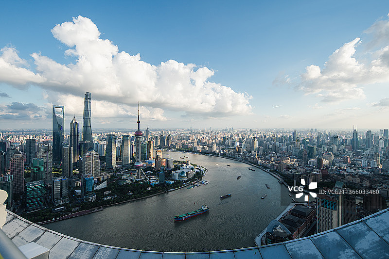 上海四件套白玉兰视角 蓝天白云图片素材