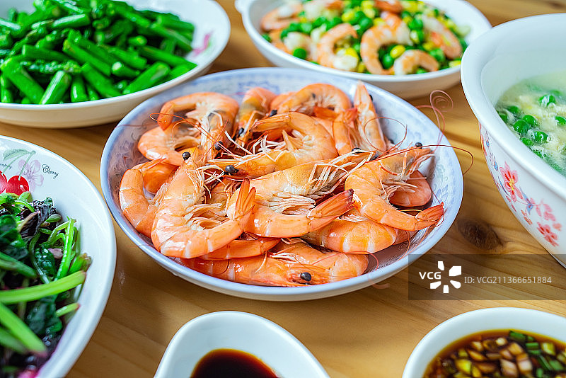 餐桌上的美食，中国家常菜图片素材
