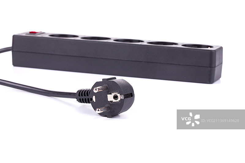 黑色电涌，usb电缆在白色背景上的特写，摩尔多瓦图片素材