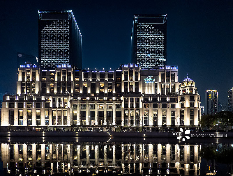 上海现代建筑夜景城市风光图片素材