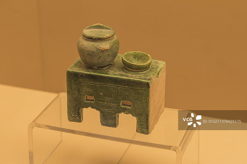 郑州大信家居博物馆——绿釉陶灶（明朝）图片素材