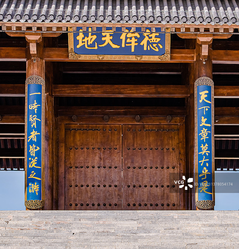 中国传统建筑拍摄主题，古典式大门，户外无人图像摄影图片素材