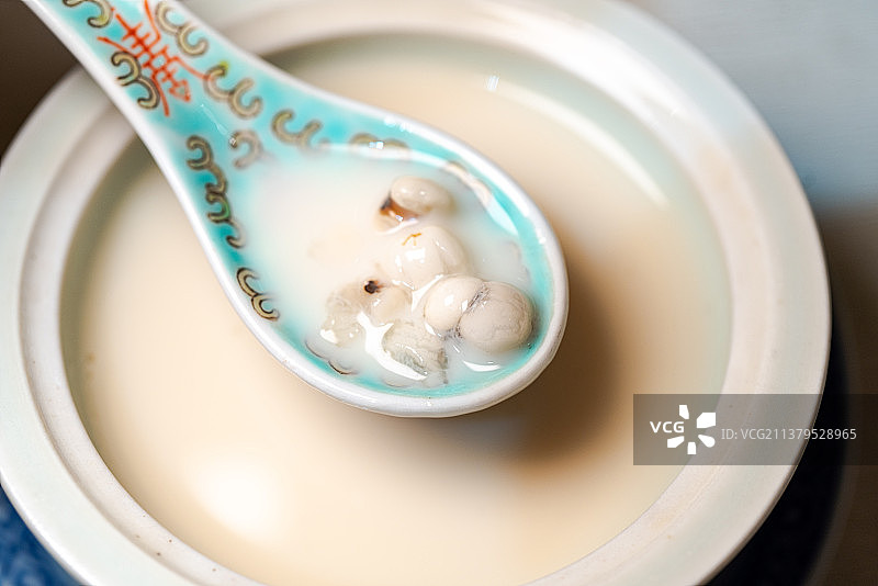 古法粤菜甜品 腐竹薏米水图片素材