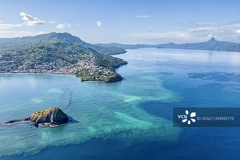马约特岛海山的鸟瞰图图片素材