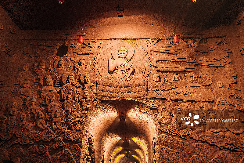 乐山东方佛都石窟内部风光，中国第五大石窟图片素材