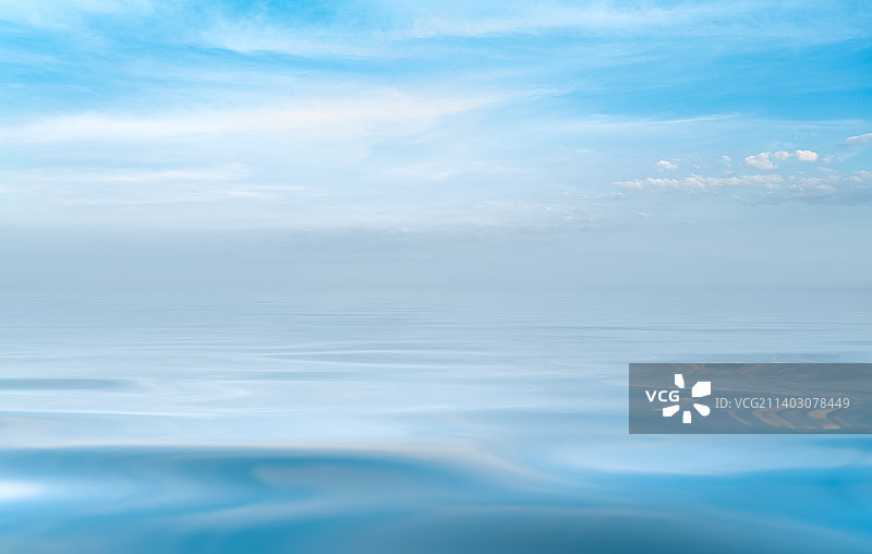 蓝色天空云朵的青海湖水平面倒影素材茶卡盐湖 大柴旦湖图片素材