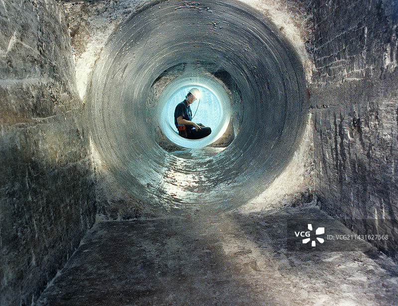 核废料的地下隧道图片素材