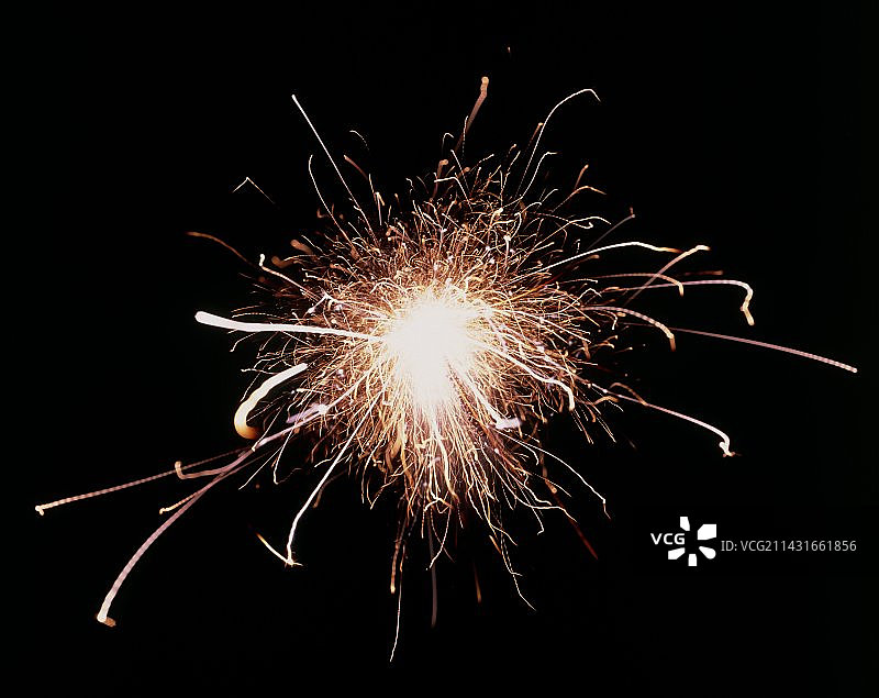 来自“sparkler”烟花的火花图片素材