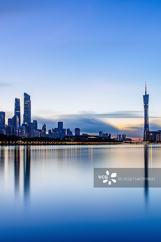 广州珠江新城和广州塔日出晨曦风光图片素材