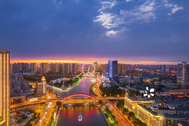 天津之眼海河沿岸城市建筑日落晚霞风光航拍图片素材