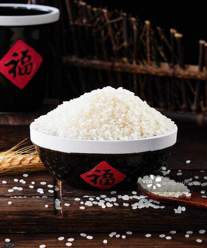 一碗大米和水稻图片素材