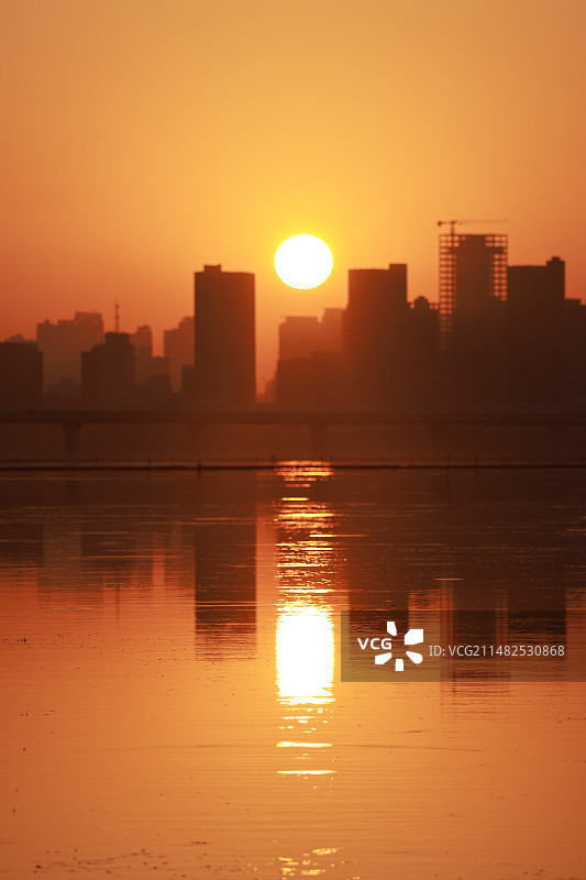 武汉沙湖公园的落日夕阳图片素材