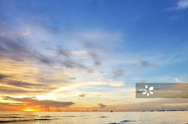 菲律宾长滩岛美丽的日落图片素材