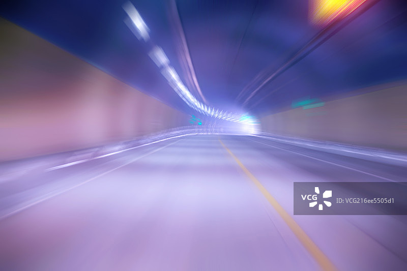 高速公路上的隧道图片素材