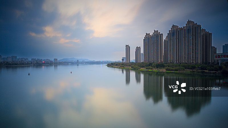 惠州东江大桥远观城市图片素材