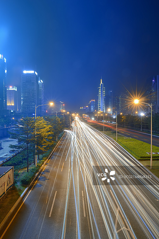 深圳城市道路夜景图片素材