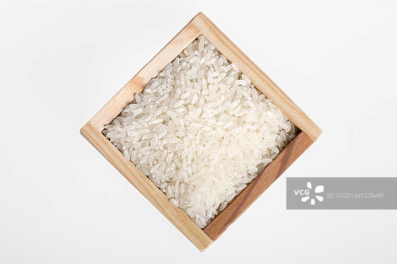 放满大米的盒子图片素材