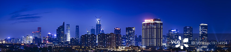 北京CBD摩天大楼繁华夜景图片素材