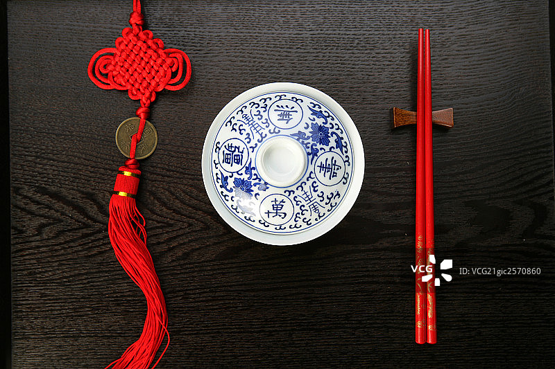 茶杯,筷子,中国结图片素材