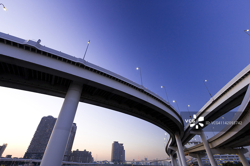 夜间高速公路，Koto Ward，东京都，本州，日本图片素材
