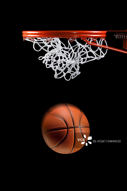 篮球篮网和球的侧视图图片素材