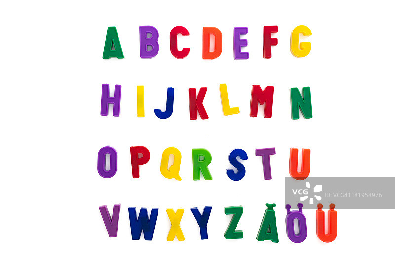 带有磁性字母的字母表包括ä， ö， ü图片素材