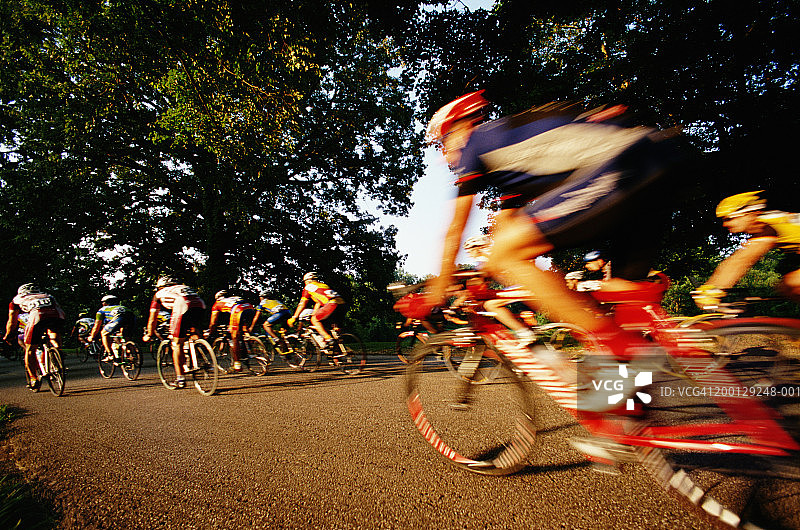 骑自行车的人在比赛图片素材